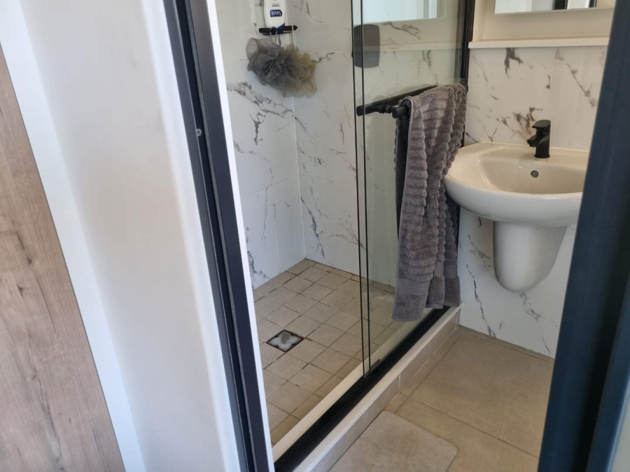 To Let 2 Bedroom Property for Rent in Richwood Western Cape